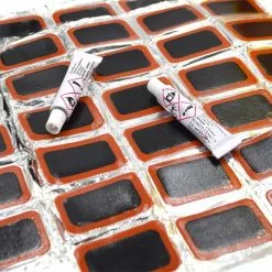 Maxxus 48 Rustines + 2 Tubes De Colle -Ventes de pièces de vélo 48 rustines 2 tubes de colle 2